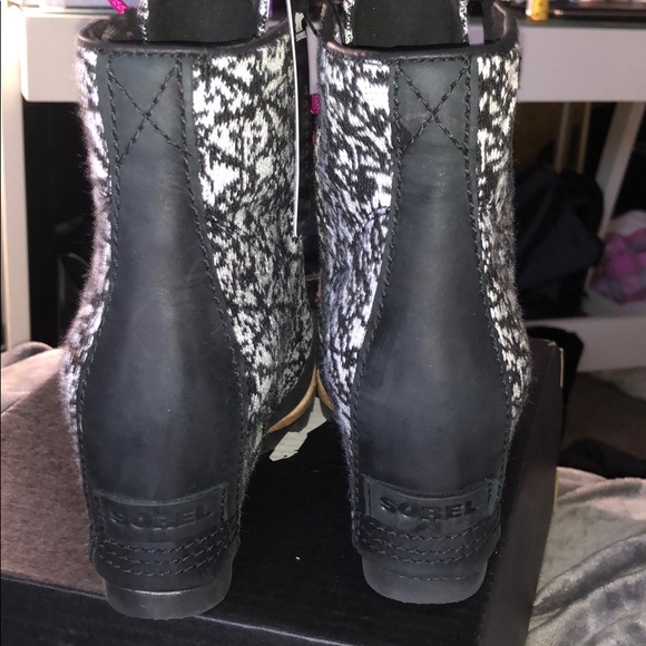 Brand New SOREL🔥wedge Boots - Picture 5 of 8